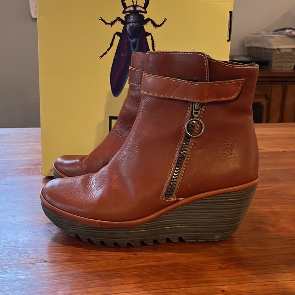 Fly London Yava ankle boots Eur 38